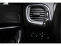 Volvo V40 2.0 T4 Business Sport | HALF LEDER | STOELVERWARMING | CAMERA | TREKHAAK AFNEEMBAAR