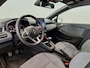 Renault Clio 1.0 TCe 90 Techno | Navigatie 9,3" | Climate Control | Cruise Control | Draadloze telefoonlader | Lichtmetalen velgen 17" | Parkeersensoren achter en achteruitrijcamera