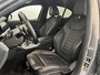 BMW 3-Serie 320e Business Edition Plus | M Sport | LED | Parkeersensoren voor, achter en achteruitrijcamera | Apple Carplay/Android Auto