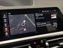 BMW 3-Serie 320e Business Edition Plus | M Sport | LED | Parkeersensoren voor, achter en achteruitrijcamera | Apple Carplay/Android Auto