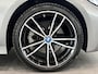 BMW 3-Serie 320e Business Edition Plus | M Sport | LED | Parkeersensoren voor, achter en achteruitrijcamera | Apple Carplay/Android Auto