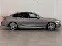 BMW 3-Serie 320e Business Edition Plus | M Sport | LED | Parkeersensoren voor, achter en achteruitrijcamera | Apple Carplay/Android Auto