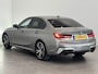 BMW 3-Serie 320e Business Edition Plus | M Sport | LED | Parkeersensoren voor, achter en achteruitrijcamera | Apple Carplay/Android Auto
