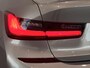 BMW 3-Serie 320e Business Edition Plus | M Sport | LED | Parkeersensoren voor, achter en achteruitrijcamera | Apple Carplay/Android Auto