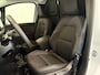 Renault Kangoo E-Tech L1 Advance 44 kWh | Navigatie | Dodehoek Detectie | Parkeersensoren voor, achter en achteruitrijcamera | Van: € 33.215,- nu rijklaar voor: € 28.749,-
