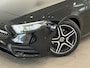Mercedes-Benz A-klasse 180 Business Solution AMG | Keyless | Matrix LED | Panoramadak