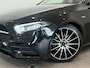 Mercedes-Benz A-klasse 200 Business Solution AMG | Matrix LED | Panoramadak | Lichtmetalen velgen 19" | Apple Carplay/Android Auto