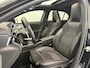 Mercedes-Benz A-klasse 200 Business Solution AMG | Matrix LED | Panoramadak | Lichtmetalen velgen 19" | Apple Carplay/Android Auto