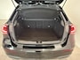 Mercedes-Benz A-klasse 200 Business Solution AMG | Matrix LED | Panoramadak | Lichtmetalen velgen 19" | Apple Carplay/Android Auto