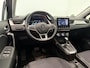 Renault Captur 1.6 E-Tech Hybrid 145 Intens | All season banden | Lichtmetalen velgen 18" | Parkeersensoren en achteruitrijcamera | Apple Carplay/Android Auto