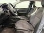 Renault Captur 1.6 E-Tech Hybrid 145 Intens | All season banden | Lichtmetalen velgen 18" | Parkeersensoren en achteruitrijcamera | Apple Carplay/Android Auto