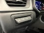 Renault Captur 1.6 E-Tech Hybrid 145 Intens | All season banden | Lichtmetalen velgen 18" | Parkeersensoren en achteruitrijcamera | Apple Carplay/Android Auto