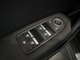 Renault Captur 1.6 E-Tech Hybrid 145 Intens | All season banden | Lichtmetalen velgen 18" | Parkeersensoren en achteruitrijcamera | Apple Carplay/Android Auto