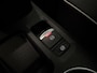Renault Captur 1.6 E-Tech Hybrid 145 Intens | All season banden | Lichtmetalen velgen 18" | Parkeersensoren en achteruitrijcamera | Apple Carplay/Android Auto