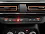 Dacia Sandero Stepway 1.0 TCe 90 CVT Comfort | Navigatie | Climate Control | Stoelverwarming | Dodehoek Detectie | Apple Carplay/Android Auto | Parkeersensoren voor, achter en achteruitrijcamera