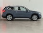 BMW X1 xDrive25e High Executive X-Line | 82,8% SOH | Leder | Panoramadak | Head-Up Display | Stoel- en stuurverwarming