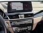 BMW X1 xDrive25e High Executive X-Line | Leder | Panoramadak | Head-Up Display | Stoel- en stuurverwarming