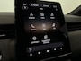 Renault Clio 1.0 TCe 90 Techno | Navigatie 9,3" | Climate Control | Cruise Control | Draadloze telefoonlader | Lichtmetalen velgen 17" | Parkeersensoren achter en achteruitrijcamera