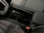 Renault Clio 1.0 TCe 90 Techno | Navigatie 9,3" | Climate Control | Cruise Control | Draadloze telefoonlader | Lichtmetalen velgen 17" | Parkeersensoren achter en achteruitrijcamera
