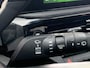 Renault Clio 1.8 Hybrid 160 techno | Pack Premiere t.w.v. €1.400,- | Stoelverwarming | Dodehoekdetectie | 3D Around view camera