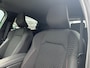 Renault Clio 1.8 Hybrid 160 techno | Pack Premiere t.w.v. €1.400,- | Stoelverwarming | Dodehoekdetectie | 3D Around view camera