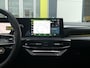 Renault Clio 1.8 Hybrid 160 techno | Pack Premiere t.w.v. €1.400,- | Stoelverwarming | Dodehoekdetectie | 3D Around view camera