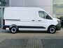 Renault Master T35 2.0 dCi 130 L2H2 Advance DEMO | NAVIGATIE | ACHTERUITRIJCAMERA | TREKHAAK | BETIMMERING | CLIMA | ALL SEASON BANDEN