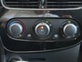 Renault Clio Estate 0.9 TCe Limited ALL-SEASON BANDEN | PARKEERSENSOREN ACHTER | AIRCO | NAVIGATIE |