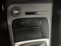 Renault Captur 0.9 TCe Intens | Trekhaak | Achteruitrijcamera | Navigatie | Climate Control | Dealer Onderhouden |