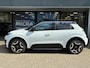 Nissan Micra EVOLVE 52 kWh NIEUW UIT VOORRAAD LEVERBAAR | Achteruitrijcamera | Apple CarPlay & Android Auto | Warmtepomp | Parkeersensoren voor- en achter | Harman Kardon geluidsinstallatie | Stoel- en stuurverwarming | Climate Control | Navigatiesysteem | 3 jaar fabrieksgarantie