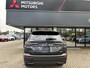 Mitsubishi Outlander 2.4 PHEV Intense Nieuw uit voorraad leverbaar | Stoelverwarming voor | Lederen bekleding | Verwarmbaar stuurwiel | Adaptieve Cruise Control | Parkeersensoren voor- en achter | 8 jaar fabrieksgarantie