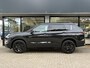 Mitsubishi Outlander 2.4 PHEV BlackEdition NIEUW UIT VOORRAAD LEVERBAAR | BlackEdition | Lederen Bekleding | Verwarmbare stoelen | Stoelventilatie voor | Adaptieve Cruise Control | Parkeersensoren voor- en achter | Verwarmbare achterbank | Panoramadak Elektrisch | 8 jaar fabrieksgarantie