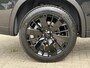 Mitsubishi Outlander 2.4 PHEV BlackEdition NIEUW UIT VOORRAAD LEVERBAAR | BlackEdition | Lederen Bekleding | Verwarmbare stoelen | Stoelventilatie voor | Adaptieve Cruise Control | Parkeersensoren voor- en achter | Verwarmbare achterbank | Panoramadak Elektrisch | 8 jaar fabrieksgarantie
