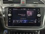 Volkswagen Tiguan 1.4 TSI eHybrid Elegance | Panoramadak | Stoelverwarming | Camera | elektrisch bedienbare achterklep |