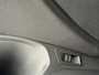 Volkswagen T-Roc 1.5 TSI Style Business | Panoramadak | Navigatie | Climate Control | Elektrische Achterklep |