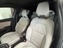 Renault Clio 1.6 E-Tech Hybrid 140 Initiale Paris | Leder | BOSE-Audiosysteem | Stoelverwarming | Navigatie | Achteruitrijcamera |