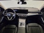 BMW 3-Serie Touring 330e xDrive | Panoramadak | Trekhaak | Elektrische Achterklep | 96% SOH