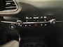 Mazda CX-30 2.0 e-SkyActiv-X M Hybrid Luxury | Trekhaak | Stoelverwarming | Achteruitrijcamera | Navigatie |
