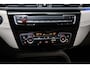BMW X1 sDrive20i VDL Nedcar Edition | AUDIO MEDIA / PARKING PACK | HEAD UP | VERWARMDE SPORTSTOELEN | DAB | APPLE | DRAADLOZE LADER | CAMERA