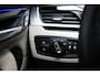 BMW X1 sDrive20i VDL Nedcar Edition | AUDIO MEDIA / PARKING PACK | HEAD UP | VERWARMDE SPORTSTOELEN | DAB | APPLE | DRAADLOZE LADER | CAMERA