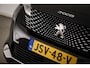 Peugeot 3008 1.6 HYbrid4 300 GT Pack Business | PANORAMADAK | SFEERVERLICHTING | HALF LEDER | DAB | APPLE | CAMERA