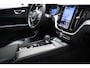 Volvo XC60 2.0 T6 Plug-in hybrid AWD Plus Dark SOH 97% | PANORAMADAK | STUURVERWARMING | 360 CAMERA | TREKHAAK