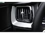 Volvo XC60 2.0 T6 Plug-in hybrid AWD Plus Dark SOH 97% | PANORAMADAK | STUURVERWARMING | 360 CAMERA | TREKHAAK