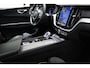 Volvo XC60 2.0 T6 Plug-in hybrid AWD R-Design | BOWER EN WILKINS | LUCHTVERING | HEAD UP | ACHTERBANKVERWARMING | 21"