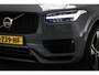Volvo XC90 2.0 T8 Recharge AWD Ultimate Dark | LUCHTVERING | PANORAMADAK | ACHTERBANKVERWARMING | BOWER & WILKINS | HEAD UP | 360 CAMRA | TREKHAAK | 22"