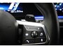 BMW 2-Serie Active Tourer 225e xDrive | Individual Storm Bay metallic | PREMIUM PACK | STUURVERWARMING | DRAADLOZE LADER | CAMERA