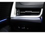 BMW 2-Serie Active Tourer 225e xDrive | Individual Storm Bay metallic | PREMIUM PACK | STUURVERWARMING | DRAADLOZE LADER | CAMERA