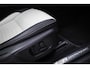Land Rover Discovery Sport P300e 1.5 R-Dynamic SE | PANORAMADAK | DRAADLOZE LADER | DAB | APPLE | CAMERA