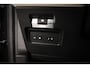 Land Rover Discovery Sport P300e 1.5 R-Dynamic SE | PANORAMADAK | DRAADLOZE LADER | DAB | APPLE | CAMERA