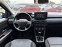 Dacia Sandero TCe 90 Stepway Extreme | Navigatie | Achteruitrijcamera | Climate Control | Stoelverwarming | Dodehoek detectie | LED | DAB | Cruise Control | Lichtmetaal |